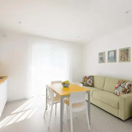 Apartment Cozy And Colorful *