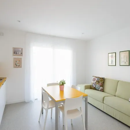 Apartment Cozy And Colorful *