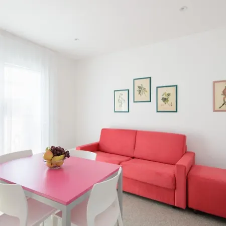 Apartment Cozy And Colorful